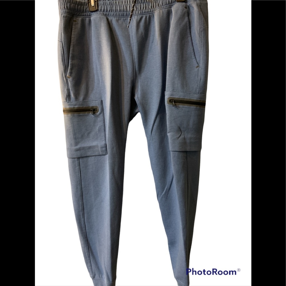 2/$15 Old Navy dynamic fleece, 4 way stretch pants  ,blue, great condition. Xl